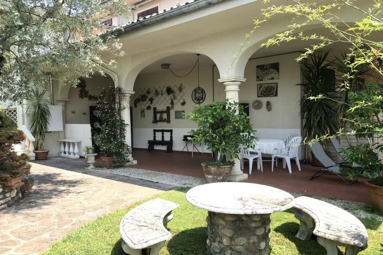 Casa Beretta Apartment Garda  Bagian luar foto