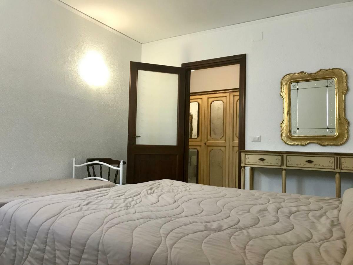 Casa Beretta Apartment Garda  Bagian luar foto